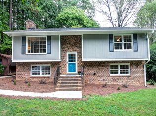 730 Magnolia Dr, Cary, NC 27513