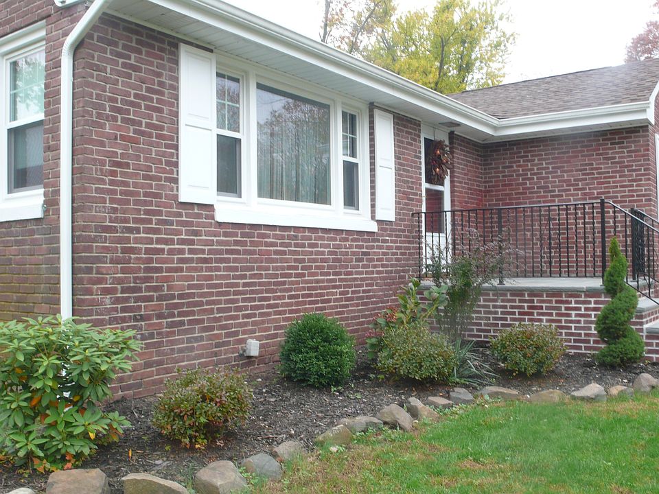 1st image of 44 Saint Charles Ave