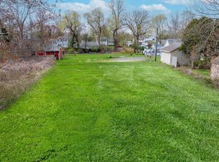 6 South St, Old Saybrook, CT 06475