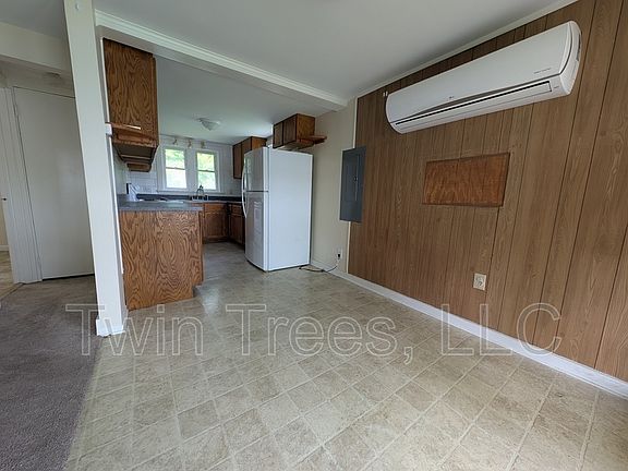 2nd image of 18607 Nw Tpke