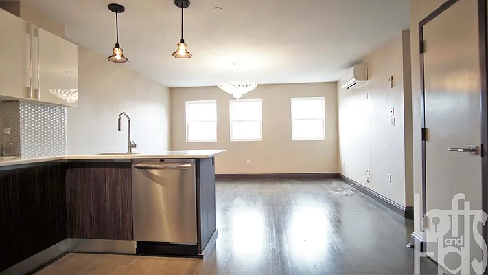 Rented by Lofts and Flats LLC | media 72