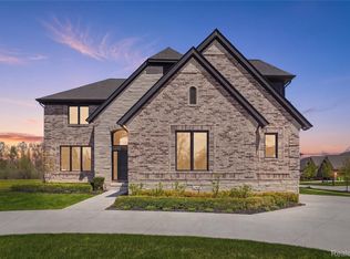 11963 Forest Brook Dr, Washington, MI 48094