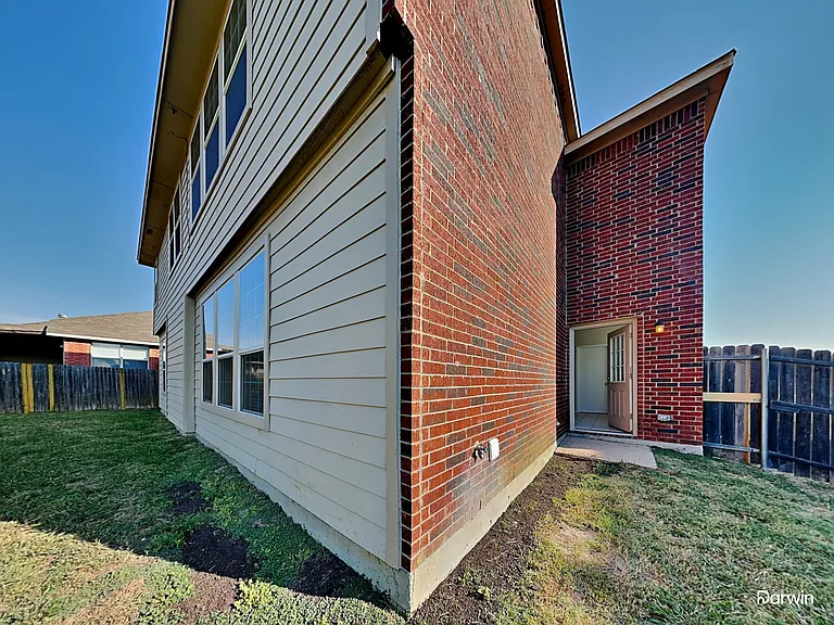 2707 Whisper Ct — Photo 17