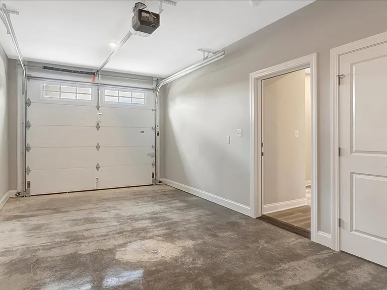849 N Mecklenburg Ave — Photo 22