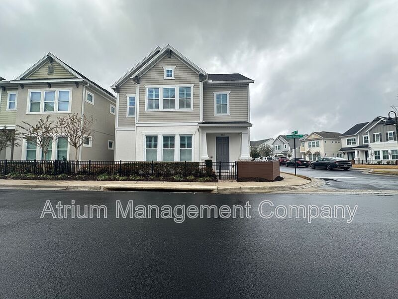1st image of 332 Wheelhouse Ln