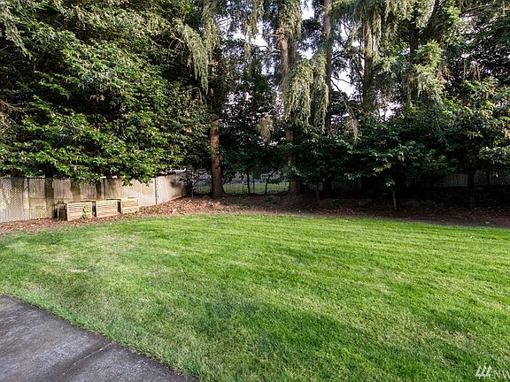 4th image of 4511 Lexington Pl NE #4C