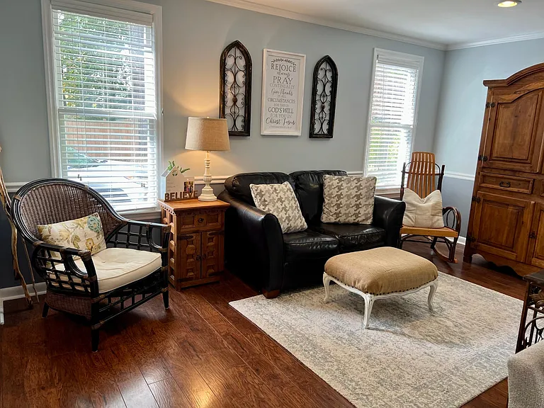 1004 Woodrose Ln — Photo 17