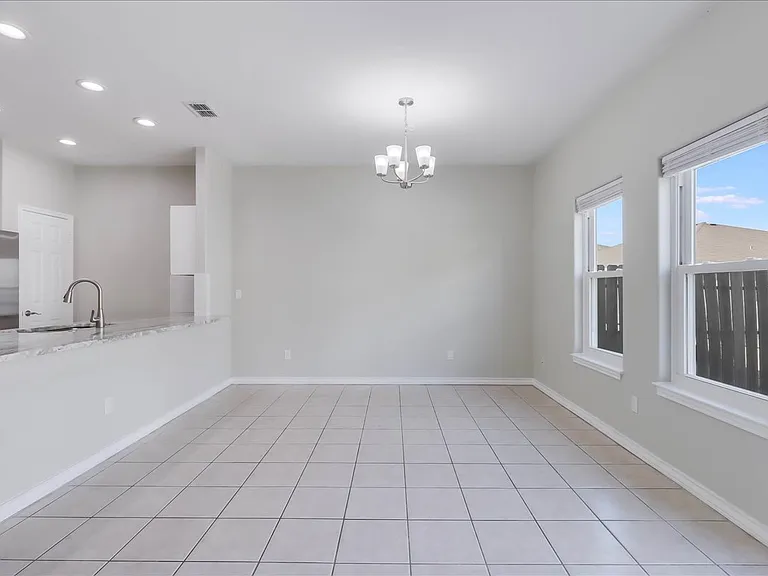 15513 Palmira Ave #B — Photo 10