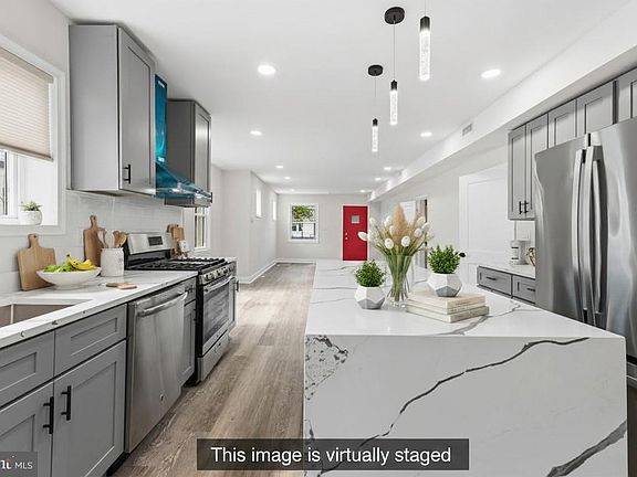 5th image of 2910 Berwick Ave