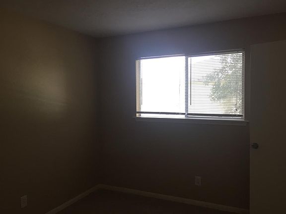 5th image of 4318 Parkland St