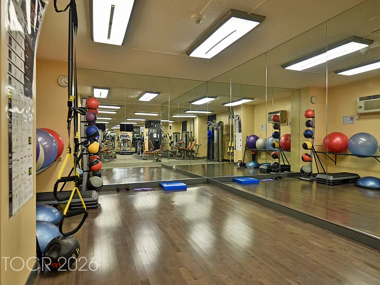 160 Overlook Ave #3E2 — Photo 16