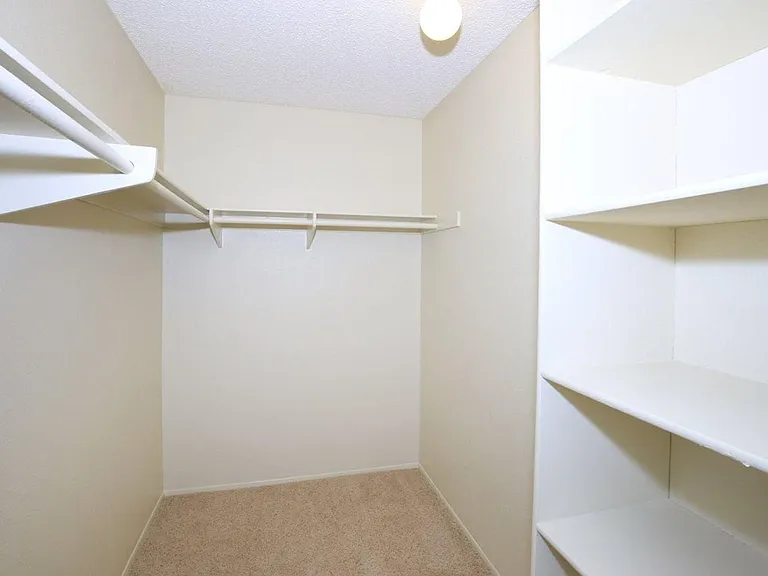One park Apartments — Photo 21