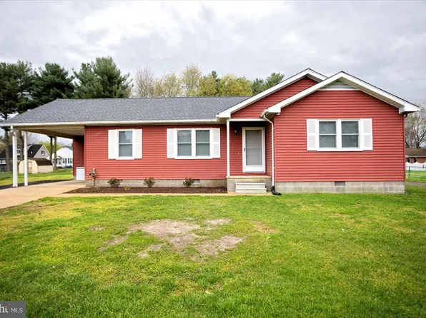 6 Oak St, Ridgely, MD 21660