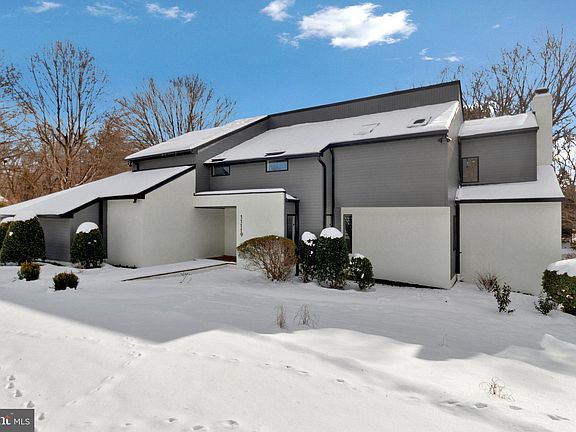 2nd image of 11119 Sweetwood Ln