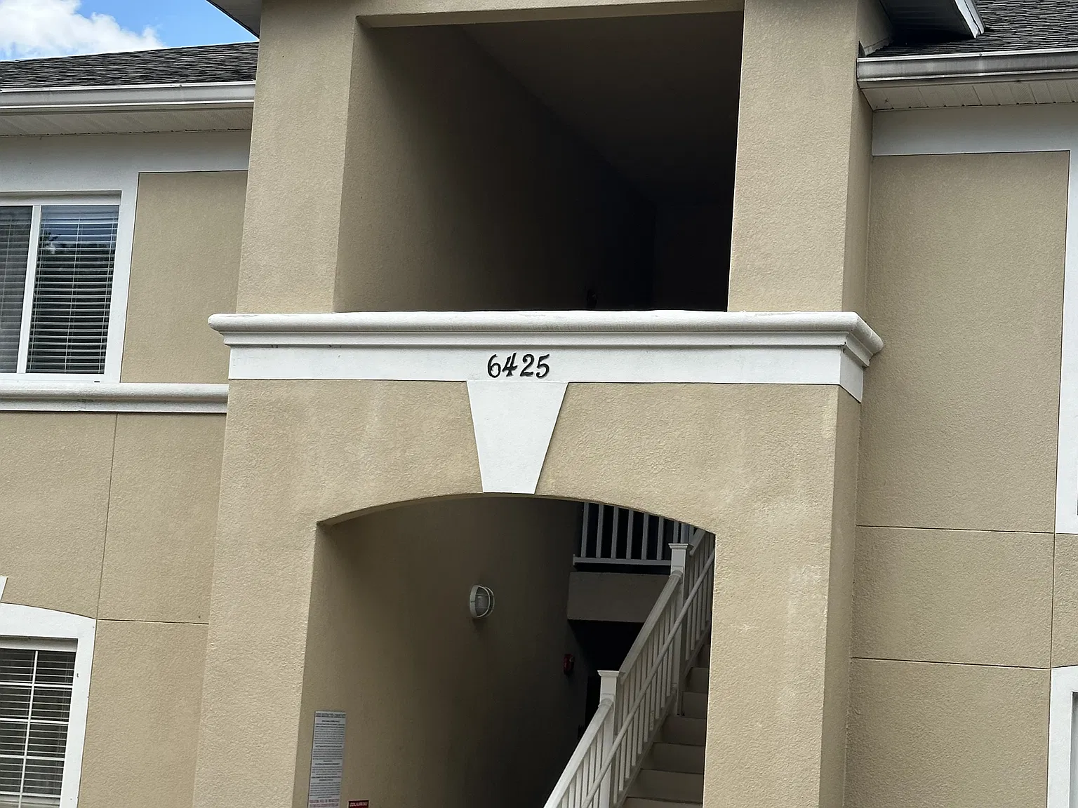 3 bed, 1151 sqft, $1,950 — Photo 2