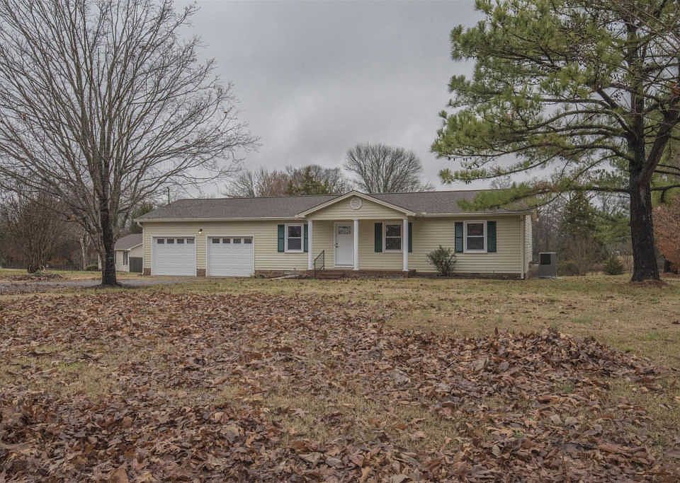 2nd image of 624 Frank Martin Rd