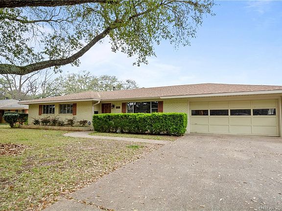 2nd image of 2311 Arlington Pl
