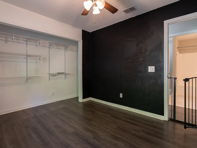 42 Jessica Ct — Photo 4