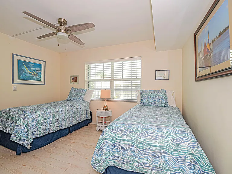 1441 Ocean Dr — Photo 22