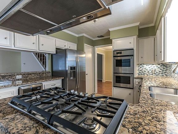 3rd image of 12330 Wedgehill Ln