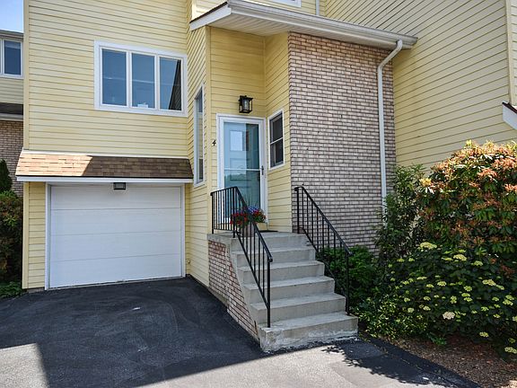 2nd image of 61 Seaview Ave APT 4