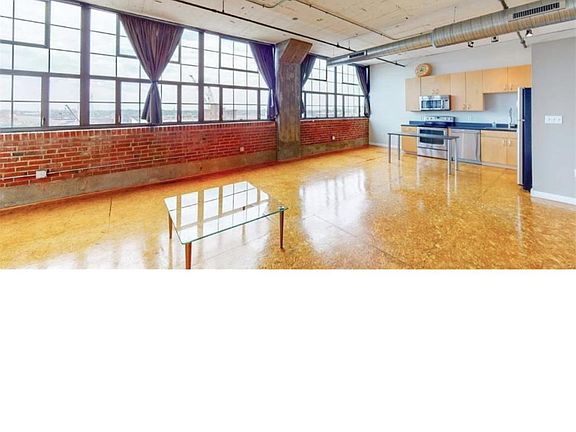 2nd image of 2020 Washington Ave