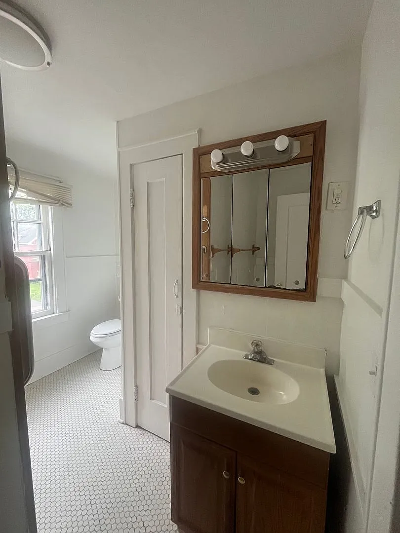 3 Bed Home Available For Rent - 99 Cummings — Photo 4