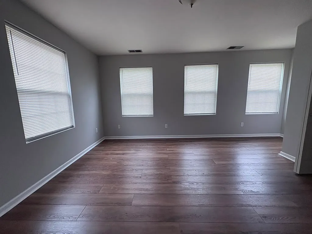 1 bed, $1,625 — Photo 2