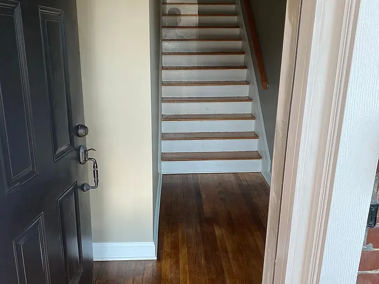 614 6th St #200 — Photo 3