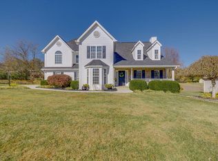 208 Wiltshire Dr, Gray, TN 37615