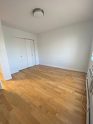 4th image of 152A Tier St #305A