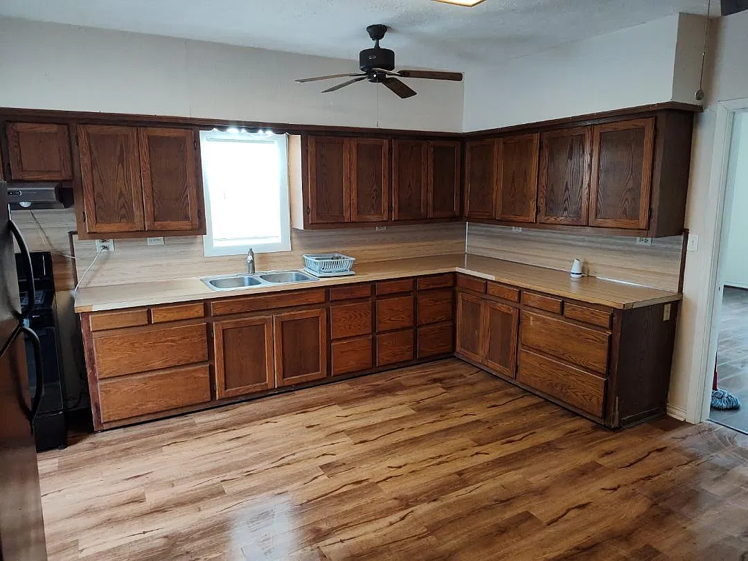 3 bed, 1.5 bath, 1485 sqft, $1,695 — Photo 3