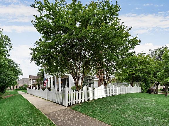 3rd image of 5958 Lake Way Mews