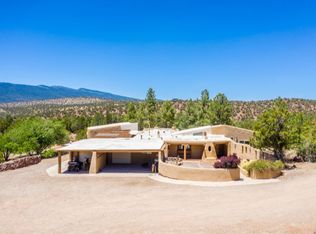 9 Kennedy Ln, Tijeras, NM 87059