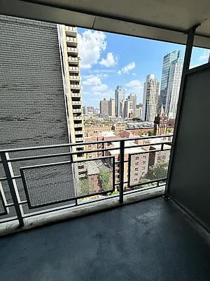 Rented by UES Management | media 4