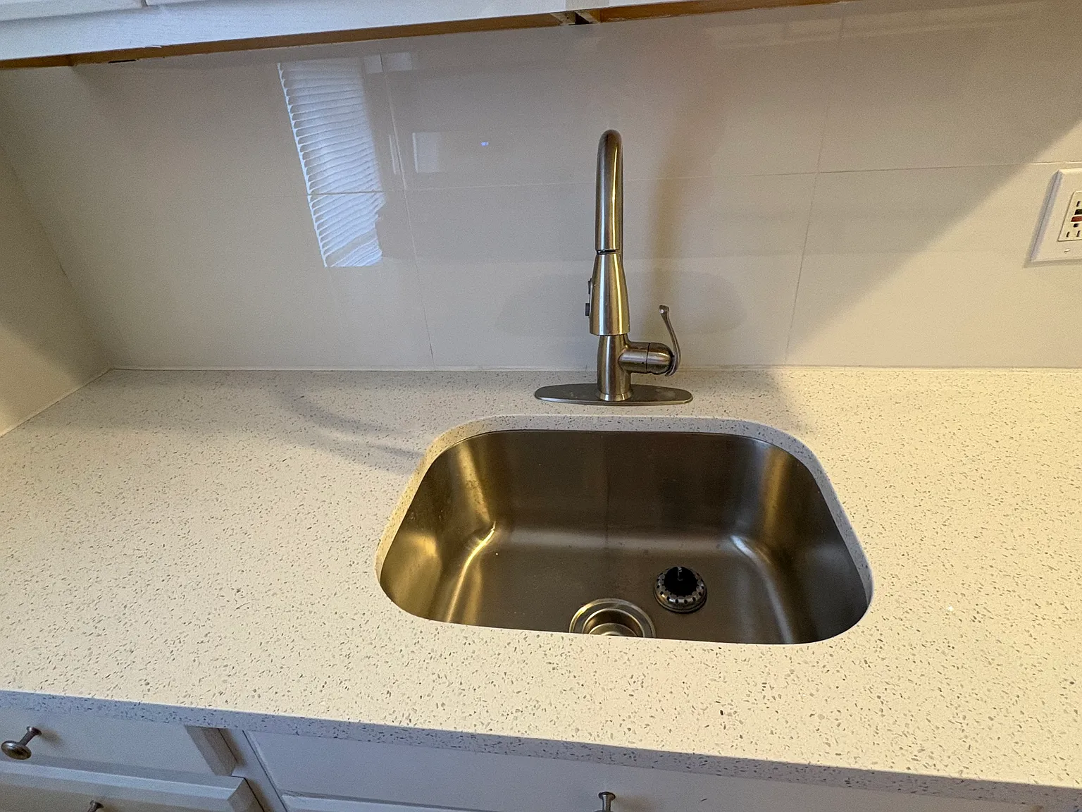 125 Sibley Ave — Photo 3