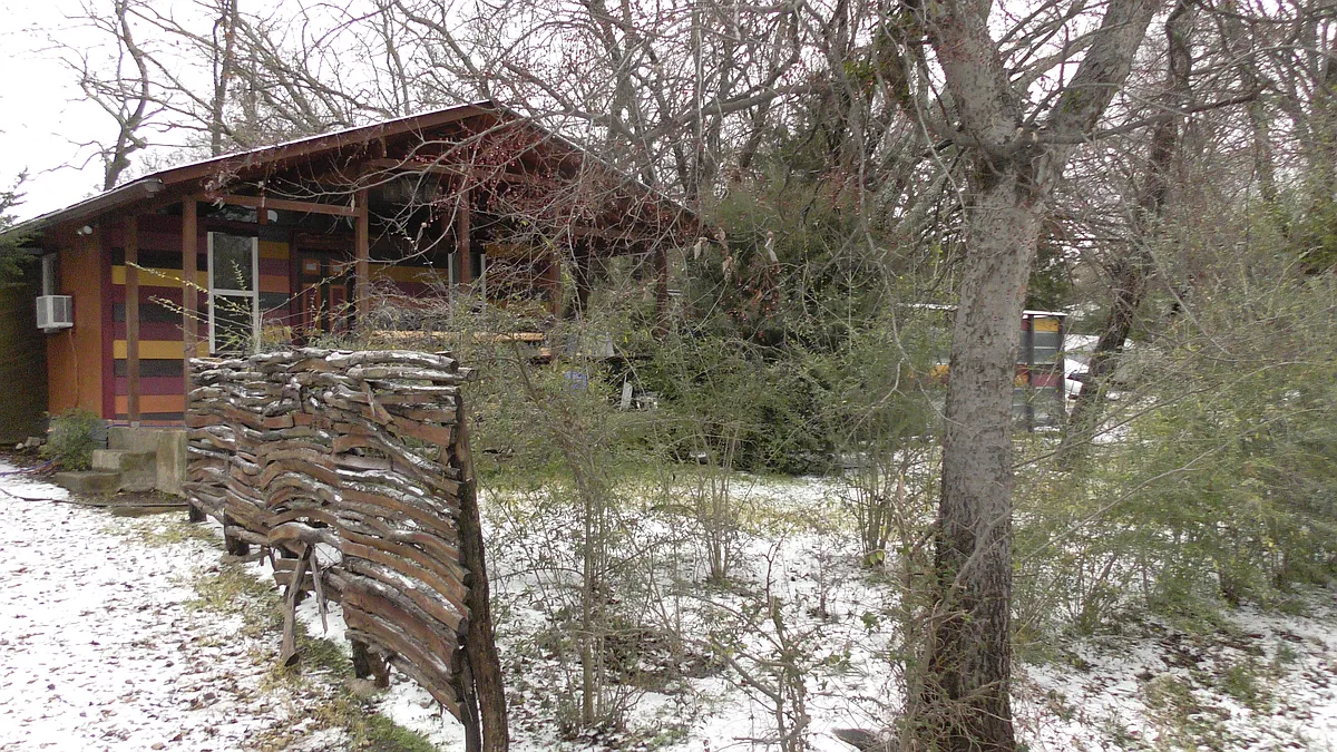 Building Photo - 139 Meadows Ln