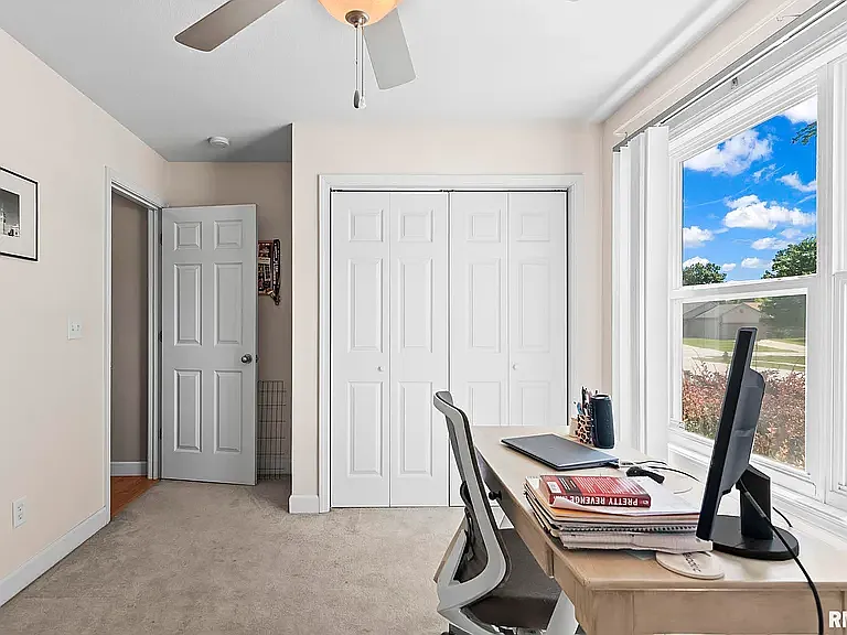 2721 Carl Prairie Dr — Photo 6