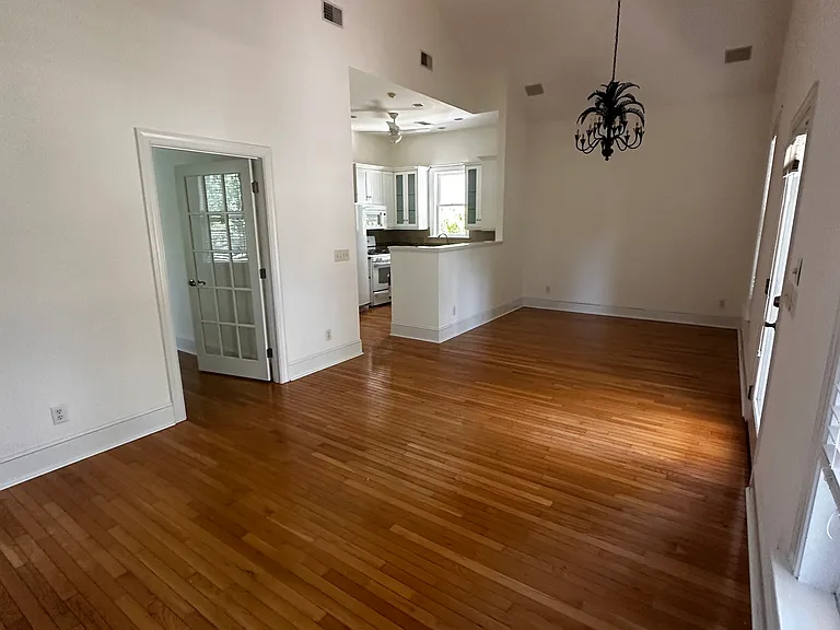 1215 Rodgers St — Photo 3