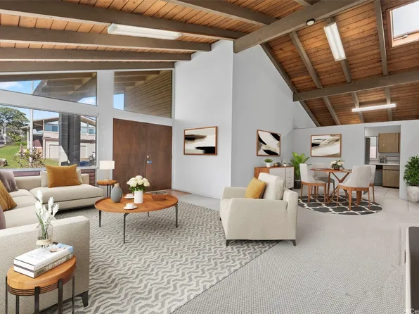 98-1605 Piki St, Aiea, HI 96701