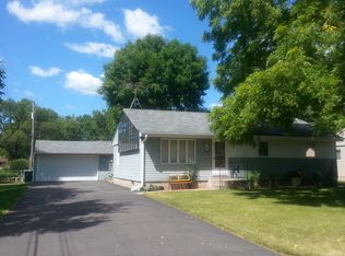 9515 Pilgrim Ln N, Maple Grove, MN 55369