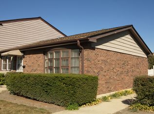 257 Montgomery Ln, Wood Dale, IL 60191