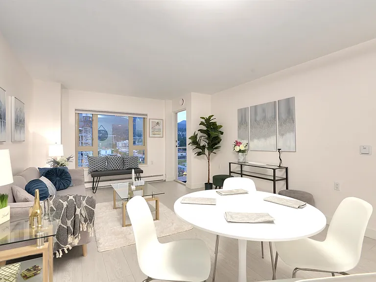 121 W 15th St #1604 — Photo 3