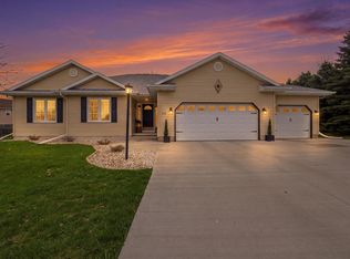 321 Morgan Ln, Beaver Dam, WI 53916