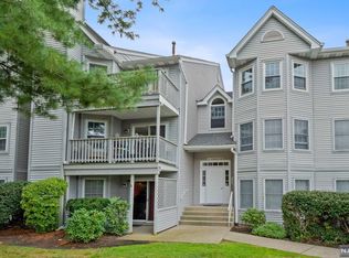 13 Boulder Run Rd, Paterson, NJ 07501