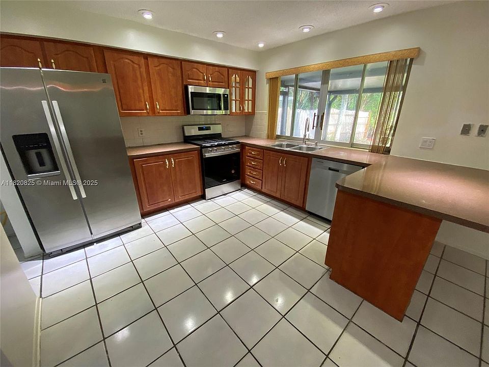 1st image of 8250 Southampton Dr #8250