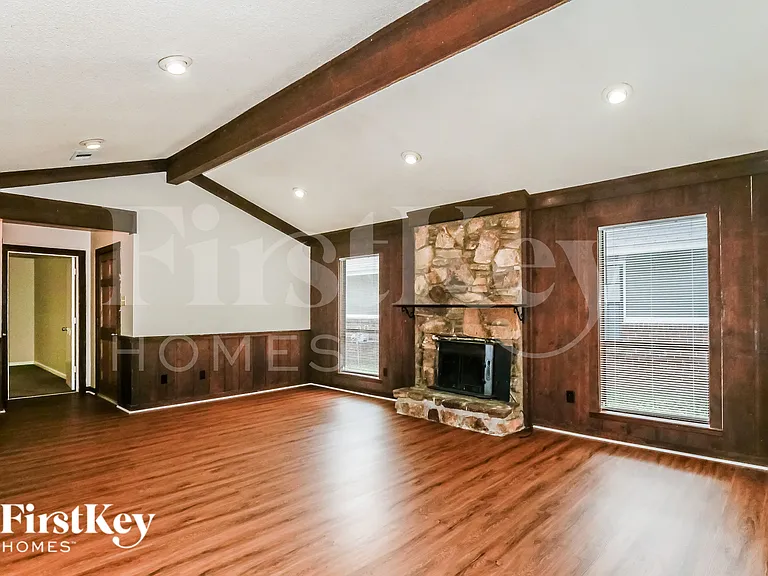 4571 Blue Willow Rd — Photo 3