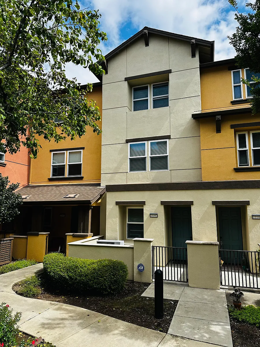 Building Photo - 25502 Huntwood Ave