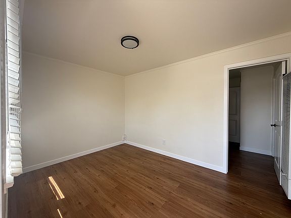 2nd image of 15109 S Saint Andrews Pl #15109