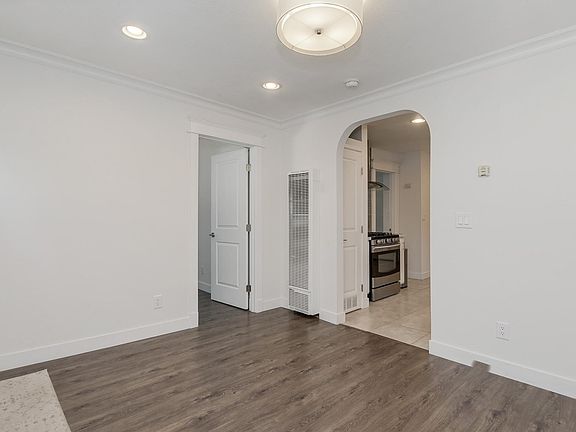 5th image of 1380 University Ave